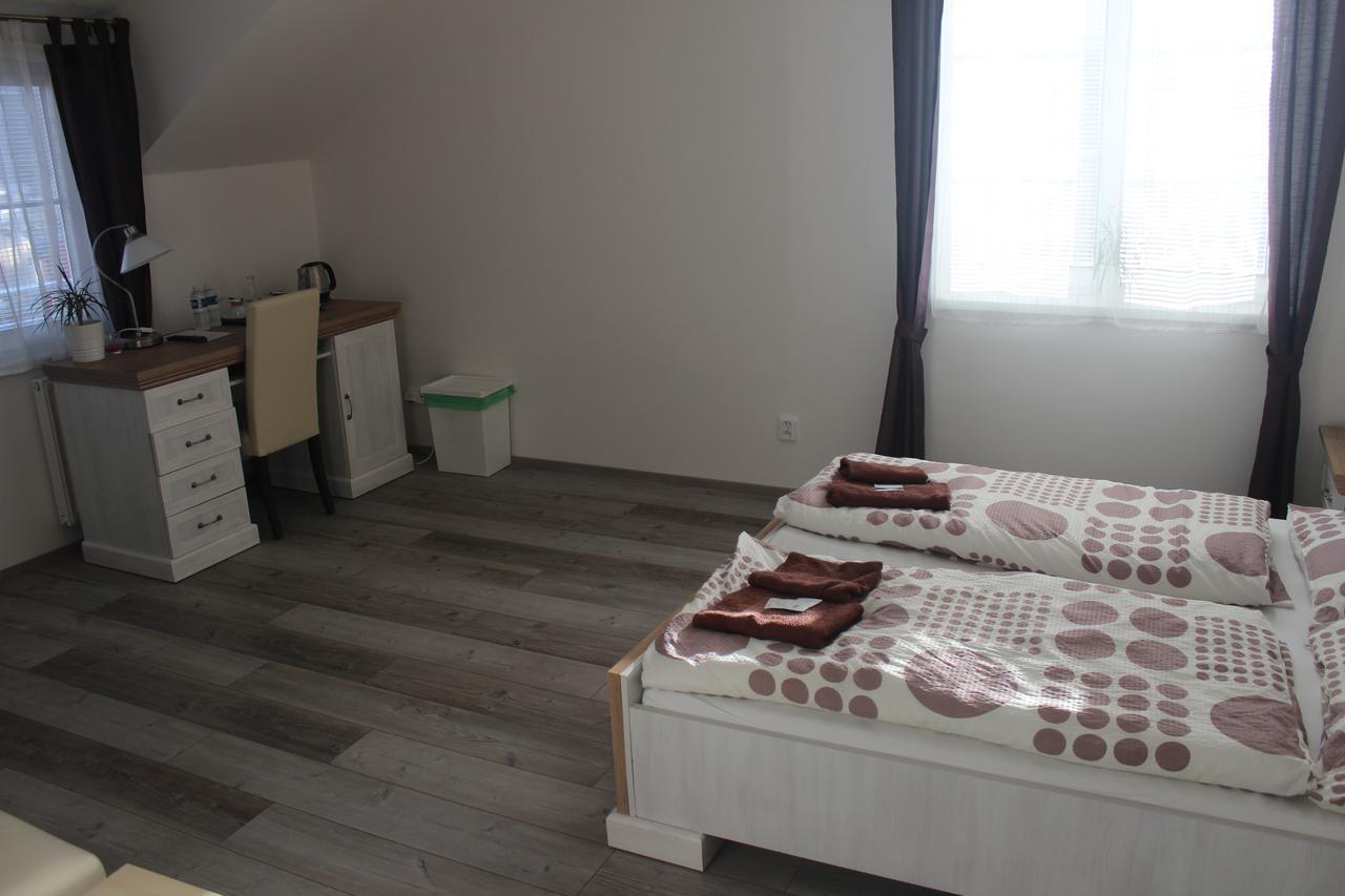 Penzion Vesely Zelezny Brod Dış mekan fotoğraf